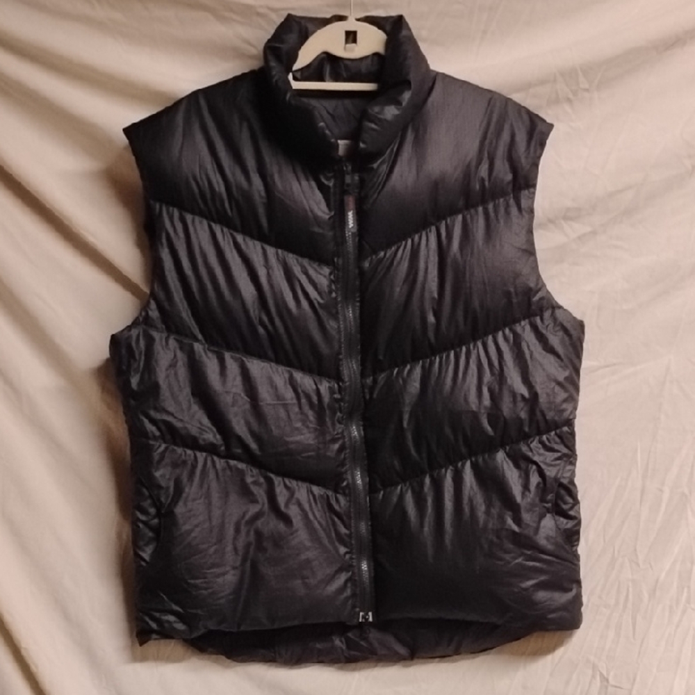 Sleek Black Puffer Vest for Women